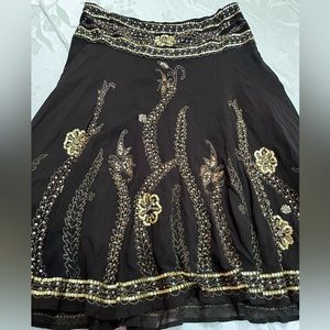 Basil & Maude Sequins and bead appliqués Skirt size 6